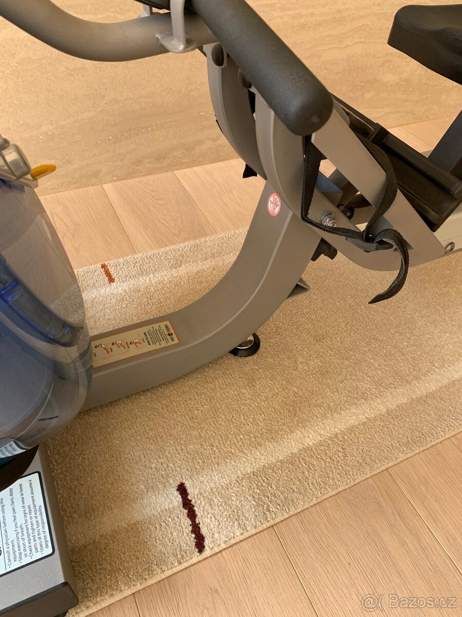 Veslovací trenažér FIRST DEGREE E-316 Fluid Rower - 4