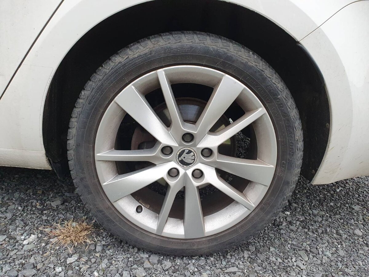 škoda octavia 3 facelift 1.4tsi CNG + benzín - 4