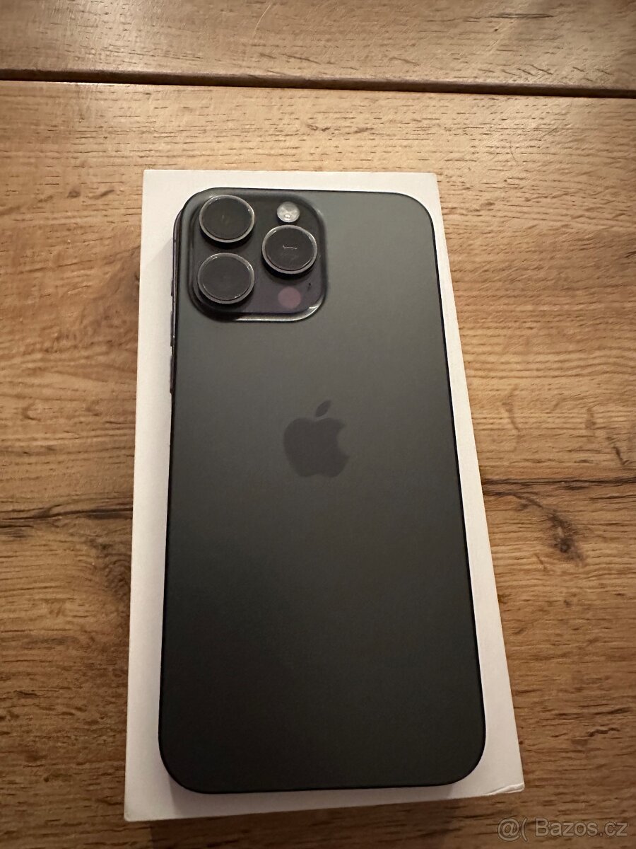 Apple iPhone 15 Pro Max - 4