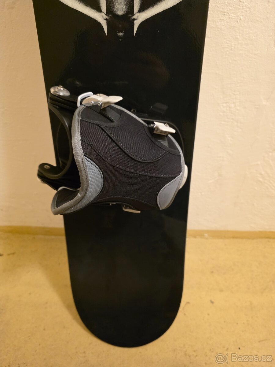 Snowboard set - prkno Killer loop+vázání Flow+boty Nidecker - 4