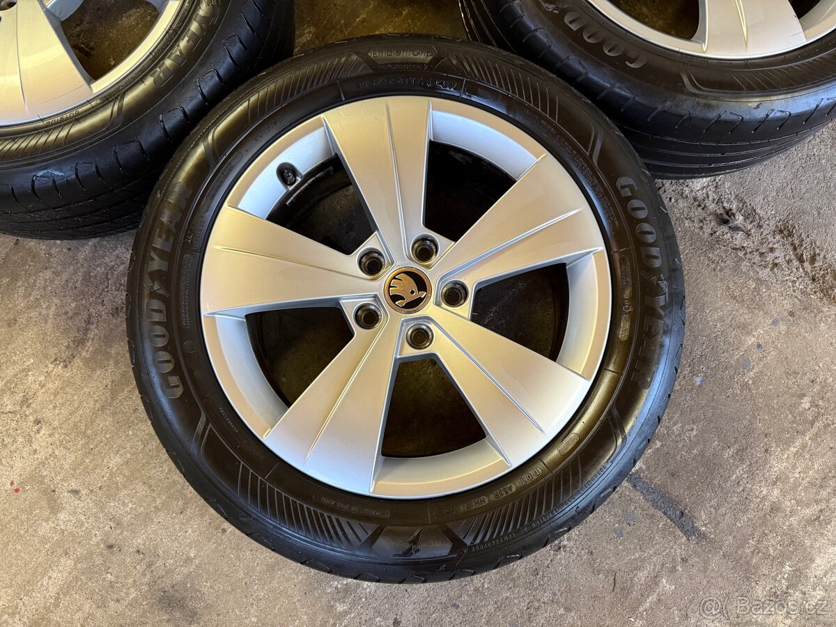 Originální alu kola Škoda Superb III Triton 5x112 R17 - 4