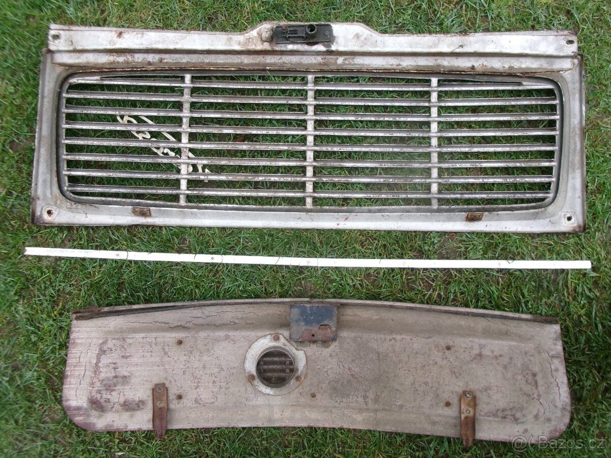 Prodám nádrže na moto a díly na Škoda 100, zadní čelo a zadn - 4