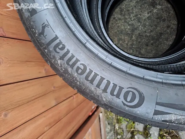 Sada letních pneu Continental 215/50/18, cca 6 mm - 4
