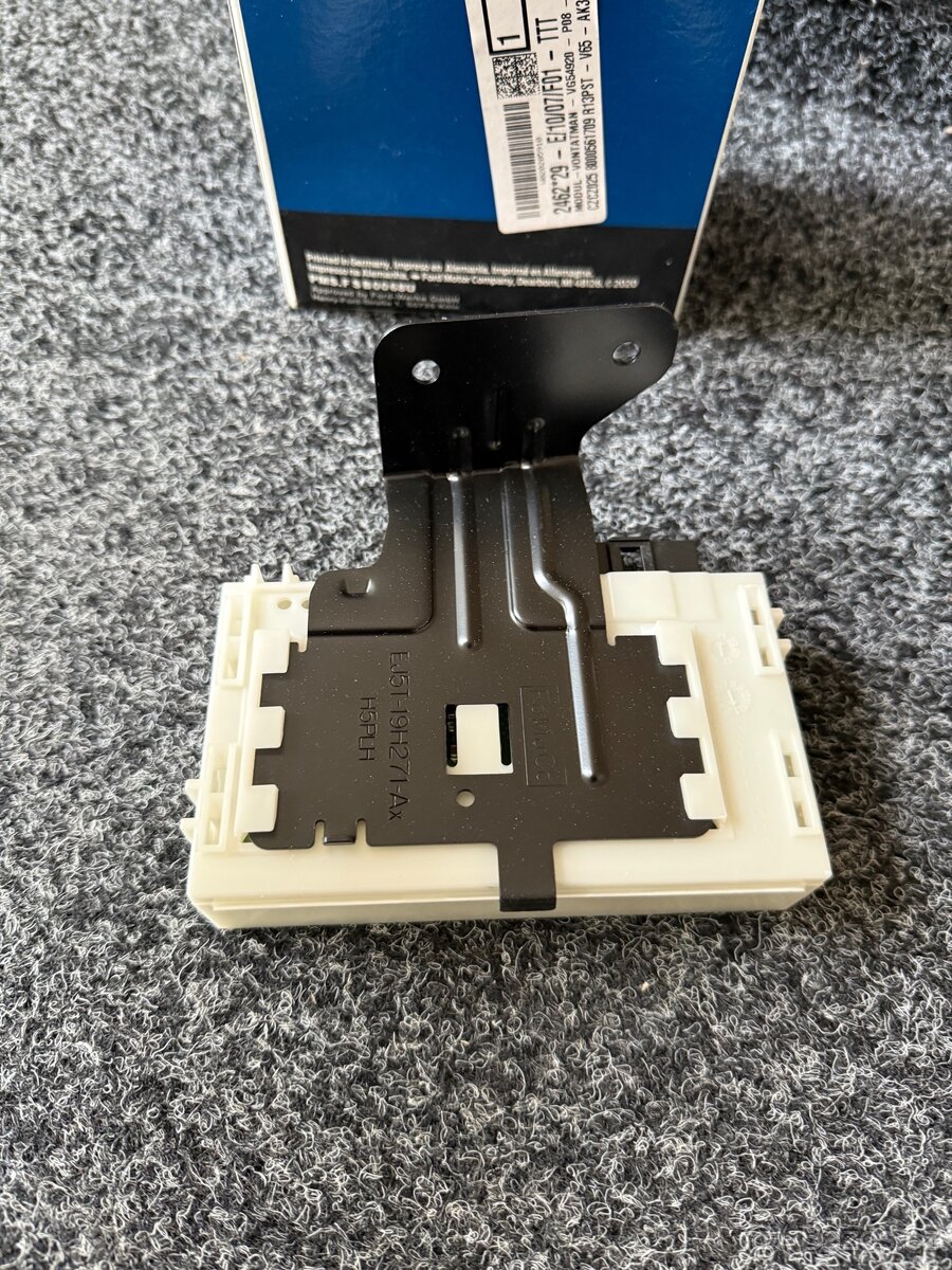 Brzdový modul přívěsu Ford Kuga / Focus2462429 - 4