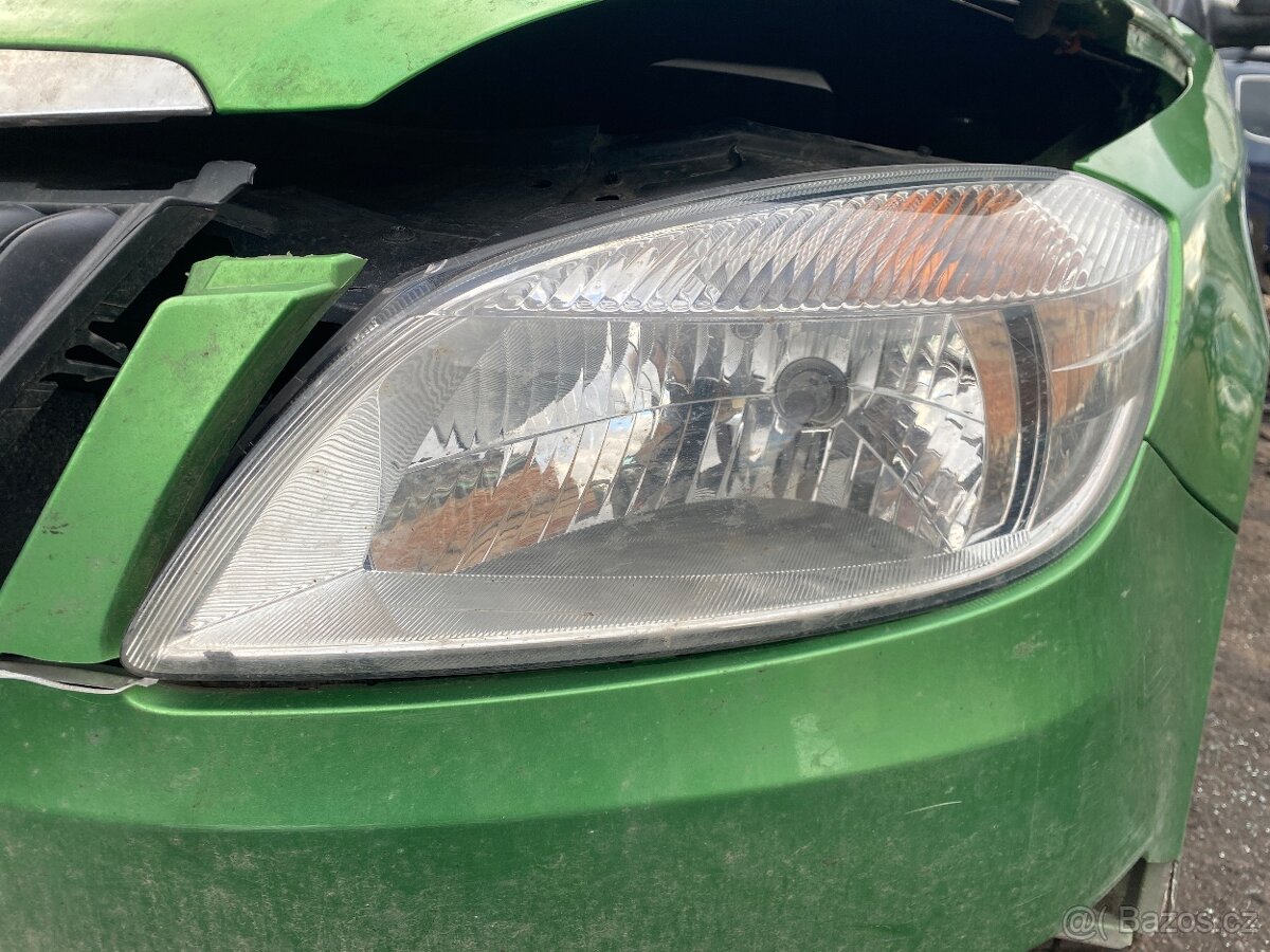 Škoda Fabia2 facelift barva LF6Z(P7P7) - 4