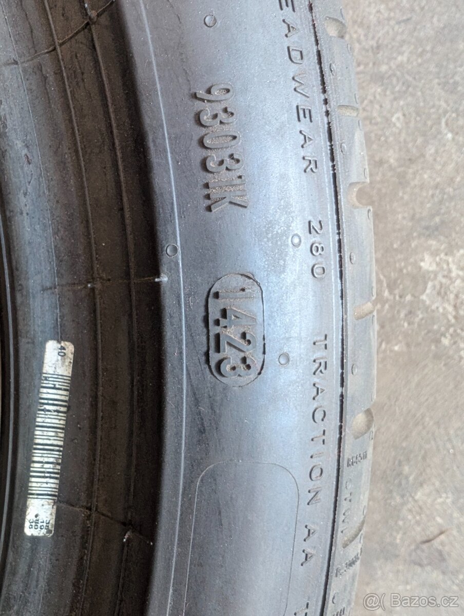 Pirelli 245/40r19 RunFlat - 4
