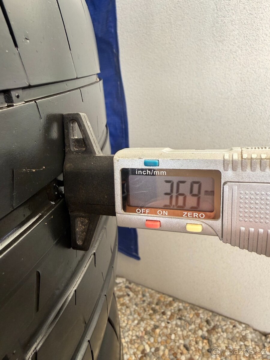 Letní sada 255/35 R20 Hankook - 4