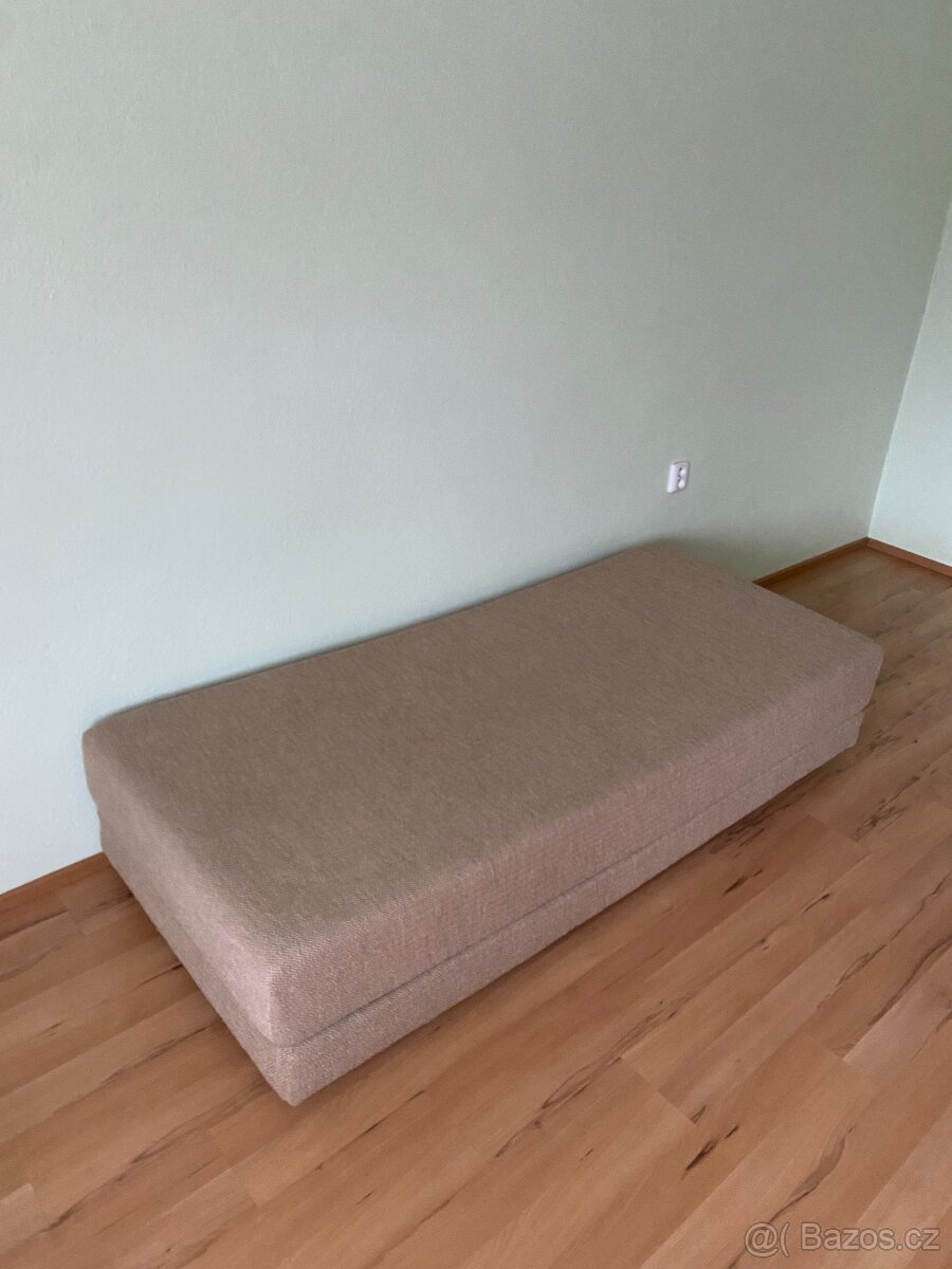 Rozkládací pohovka - 4