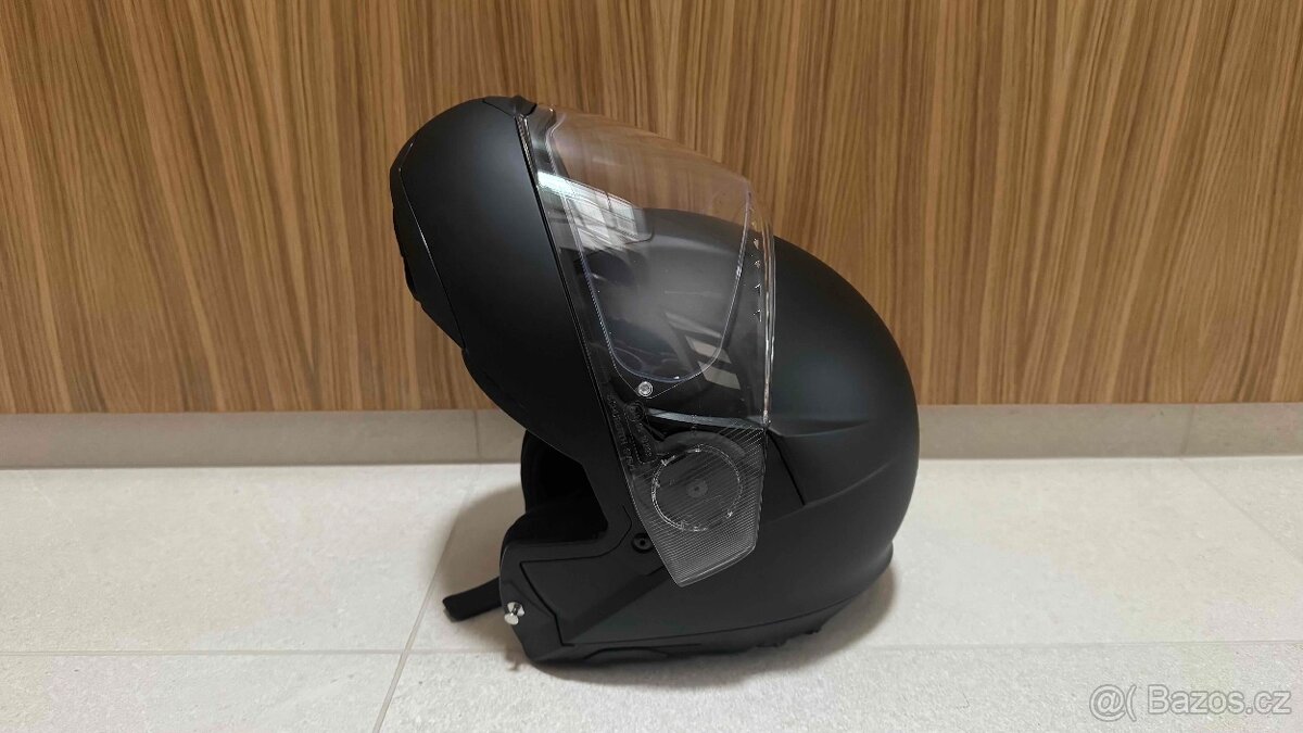 Schuberth C4 Pro s komunikátorem SC1 - 4