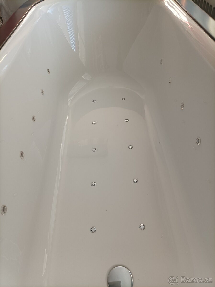 Designová masážní vana – česká výroba, sleva 50 %, nová - 4
