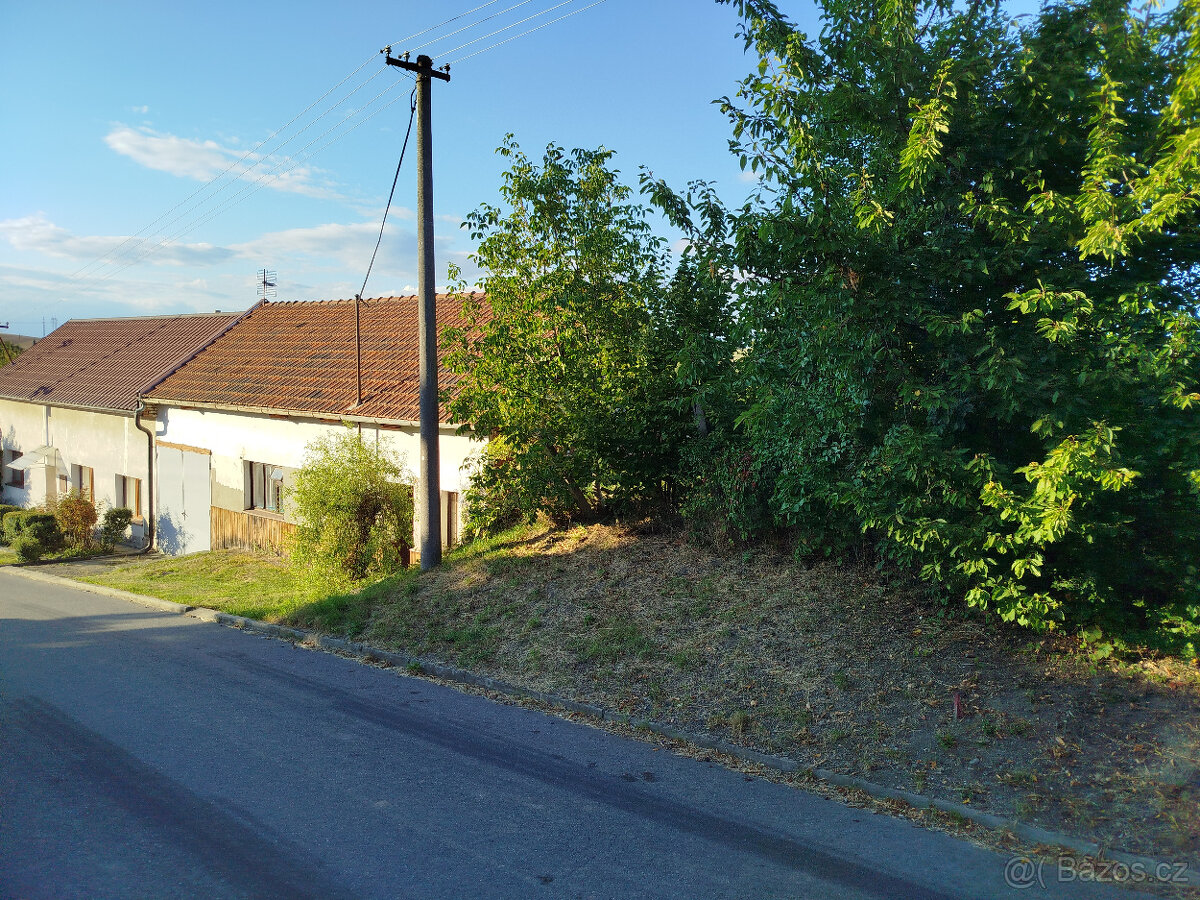 Stavební pozemek 842 m² v čisté přírodě Lubná u Kroměříže - 4