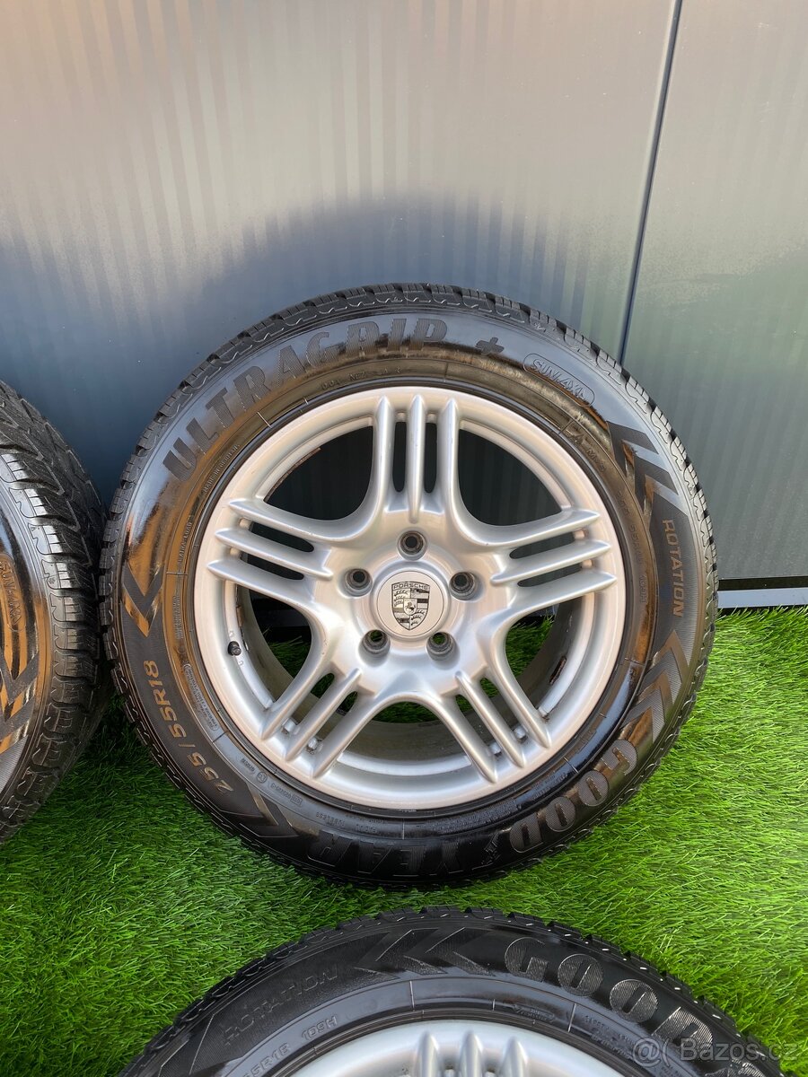 Porsche Cayenne kola - 4