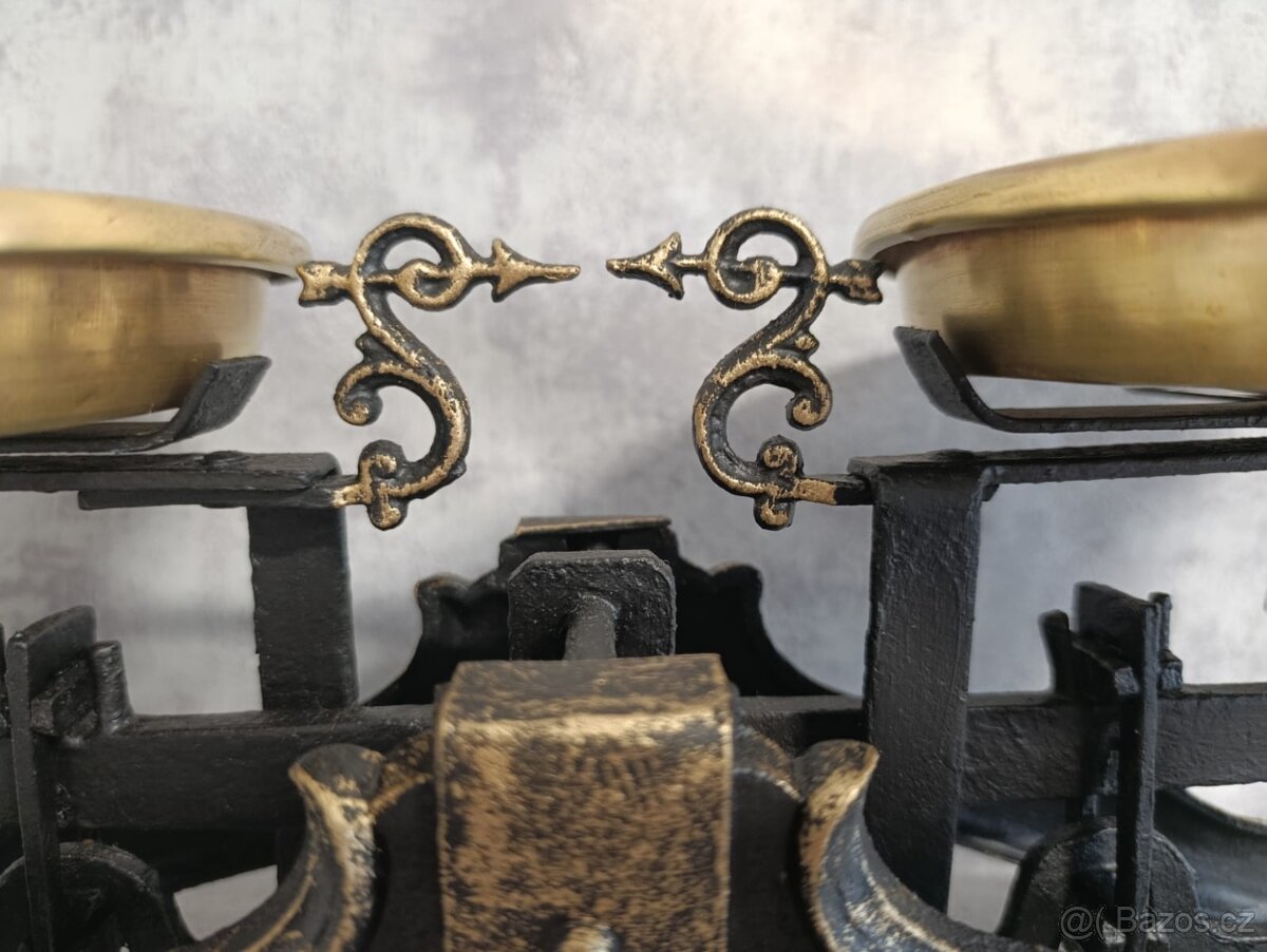 Starožitné dvoumiskové vahy po renovaci. Zaslání jen 60kč - 4