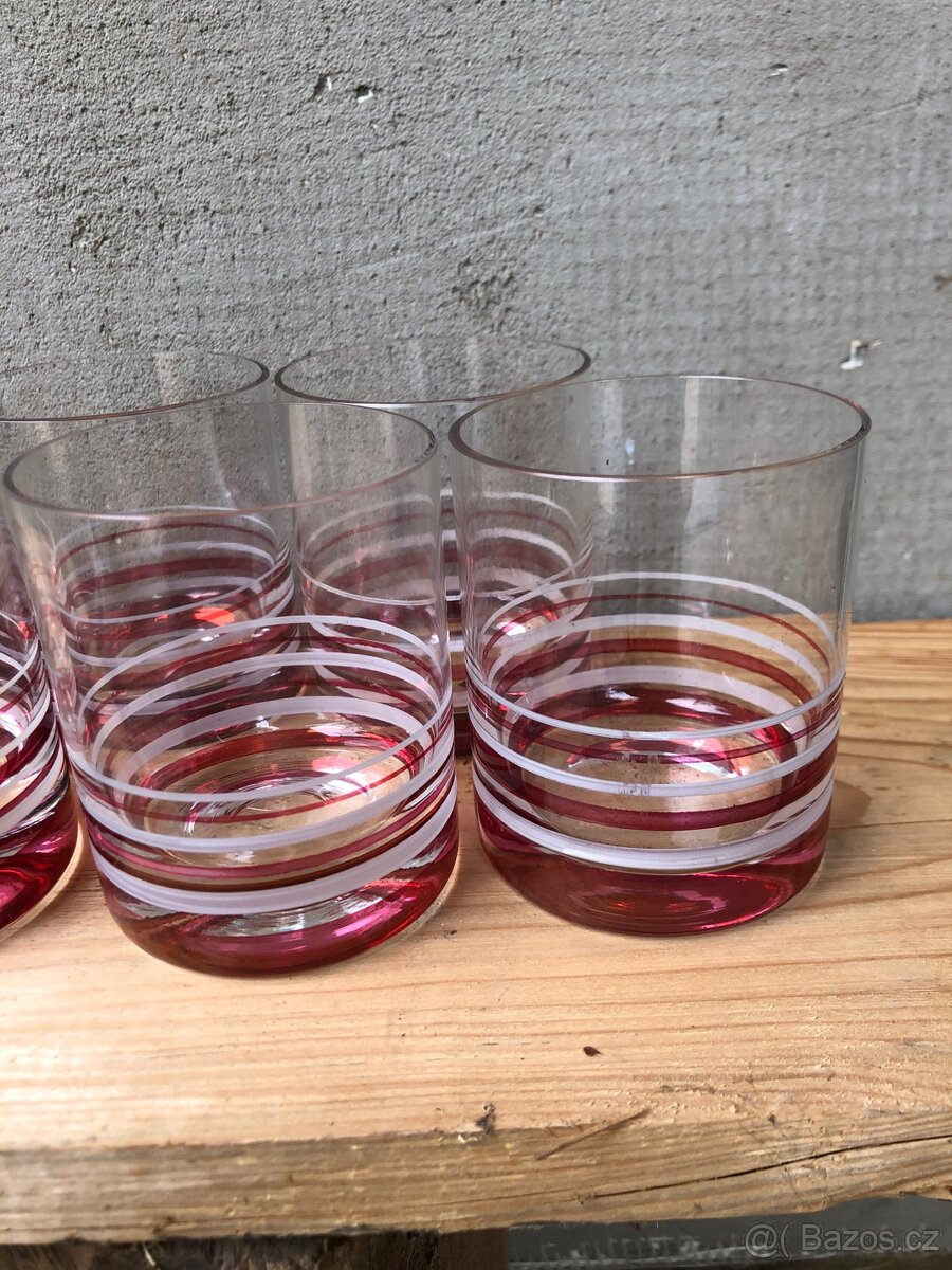 Růžové skleničky - 4