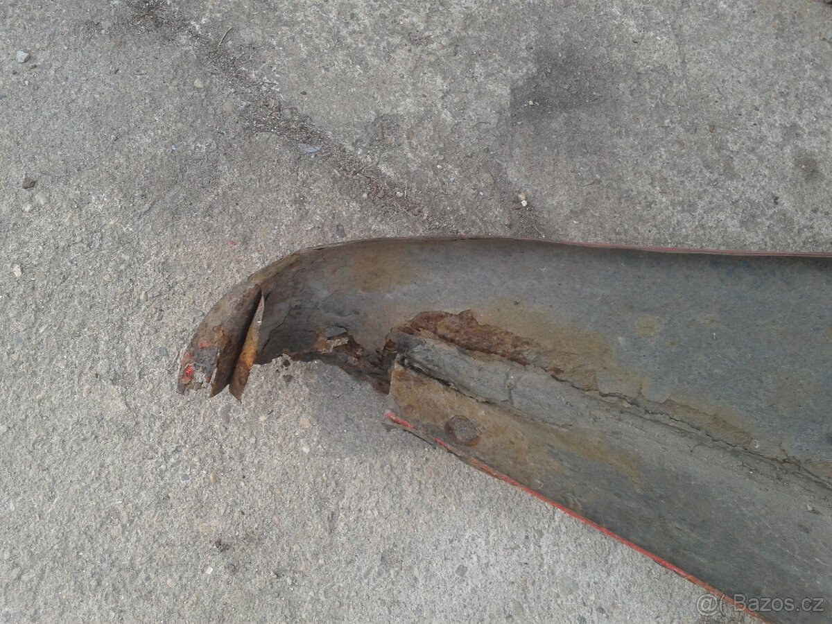 Přední originál blatníky š100/110R použité - 4