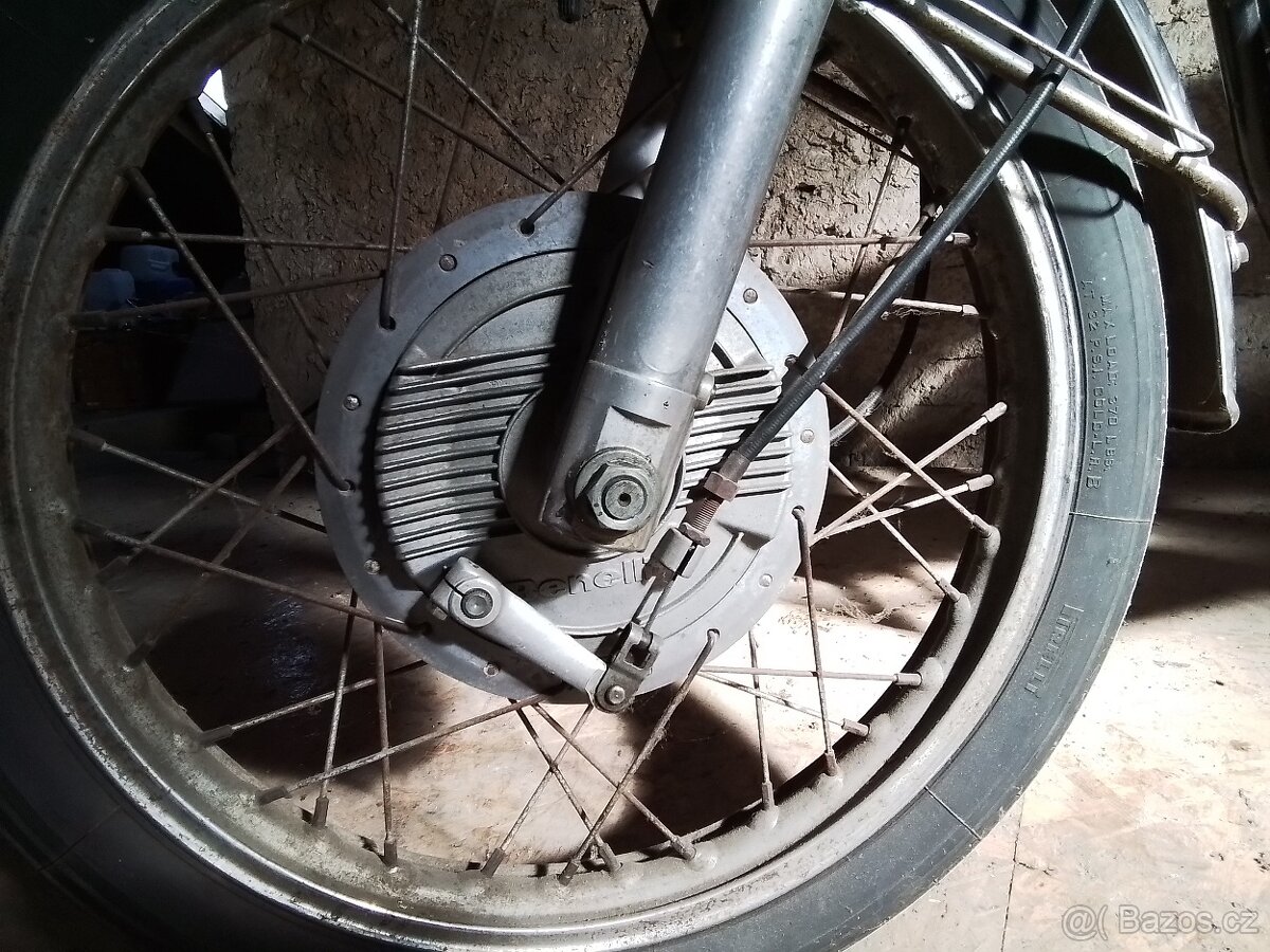 Benelli 125 C2 - 4
