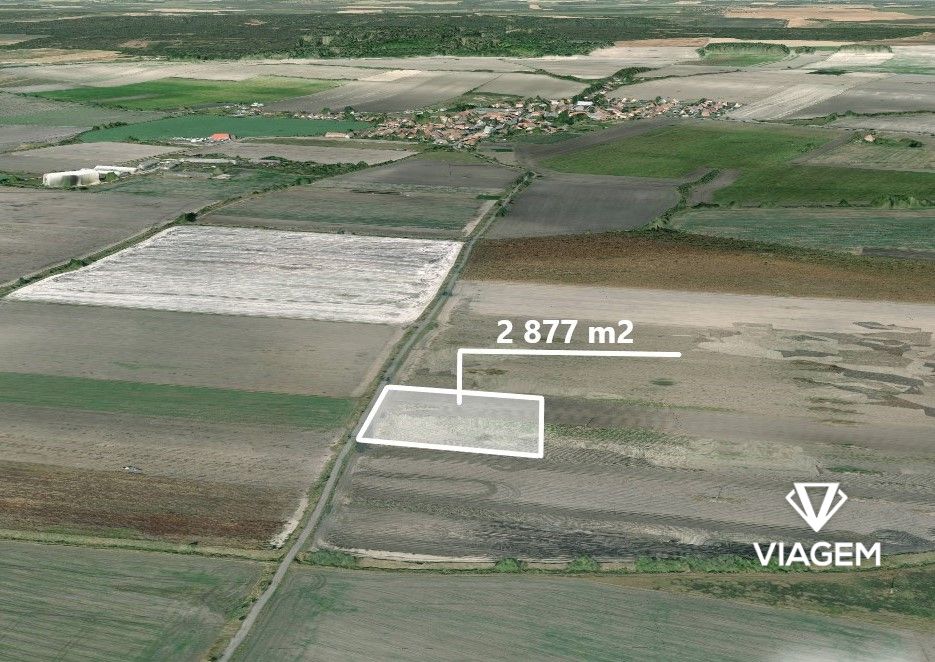 Pole 2 877 m² - 4