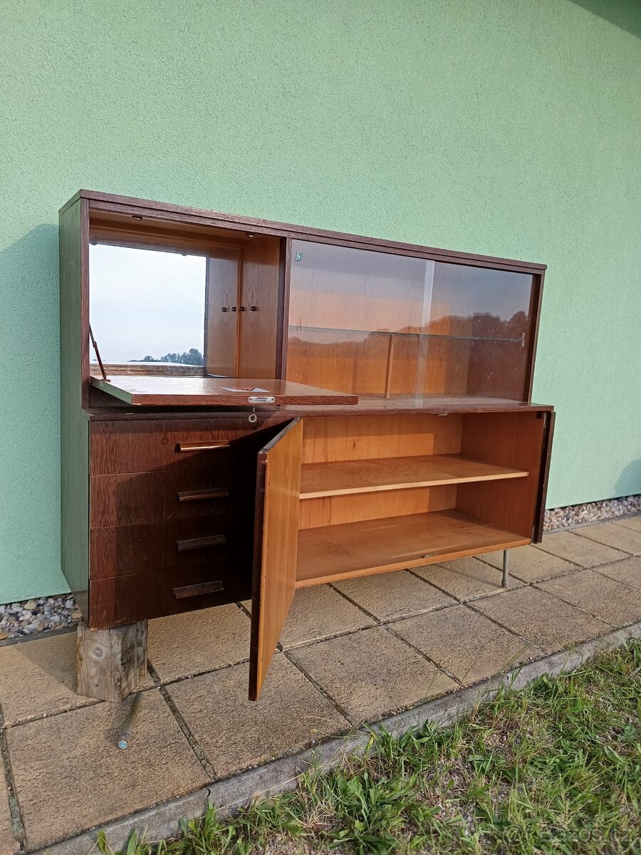 Prodám starý nábytek - 4