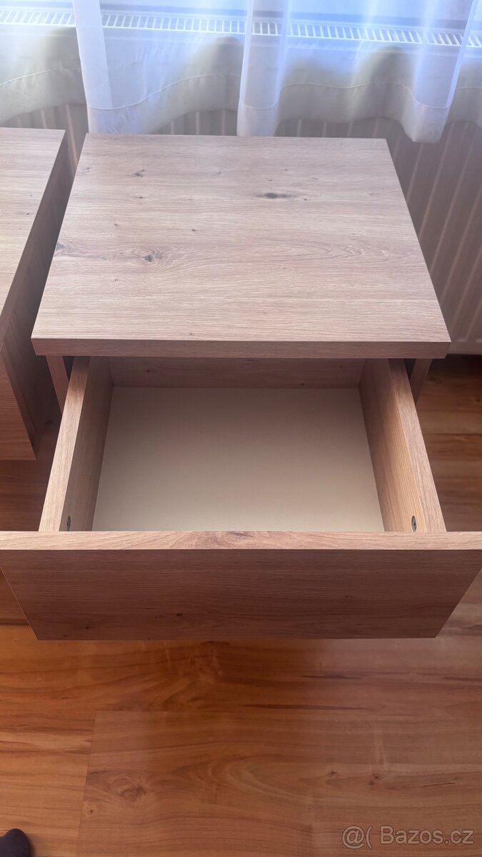 Noční stolek - 4