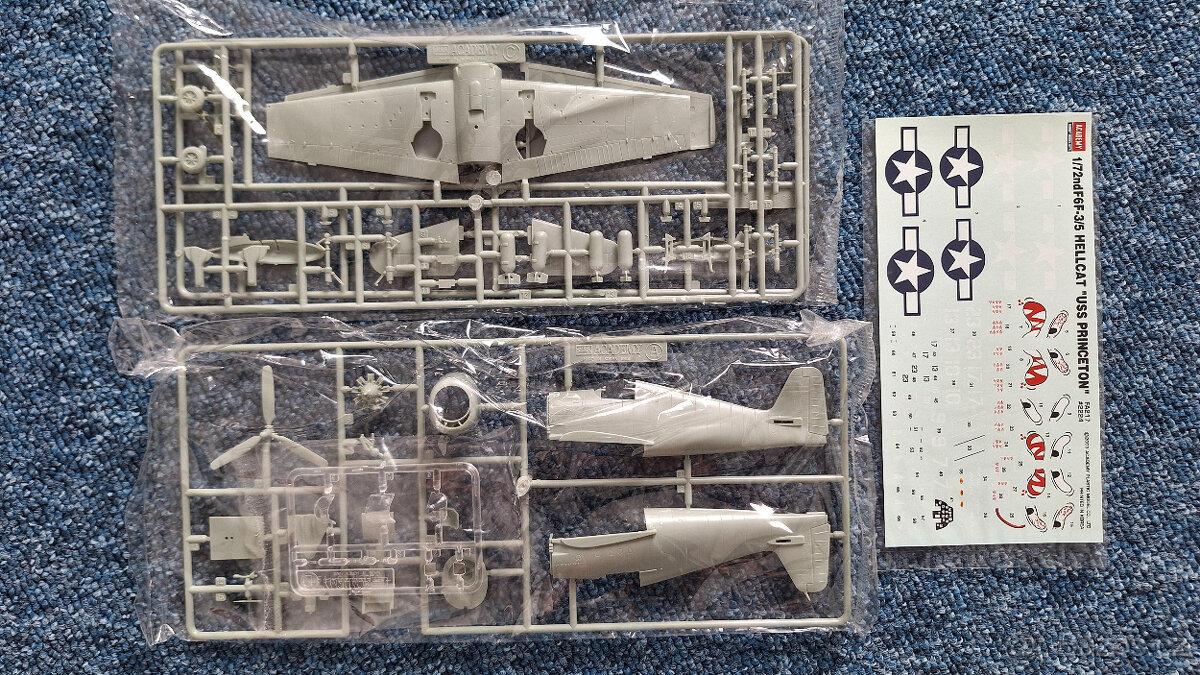 Grumman F6F-3/5 Hellcat 1:72 - Academy - 4