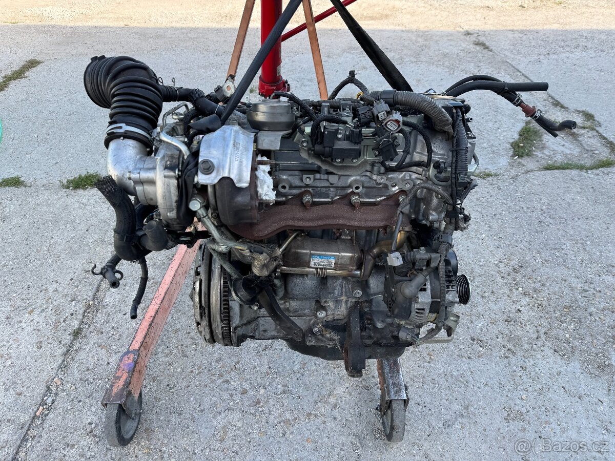 -----TOYOTA RAV 4 lll AVENSIS COROLLA 2.2 D4D----- - 4