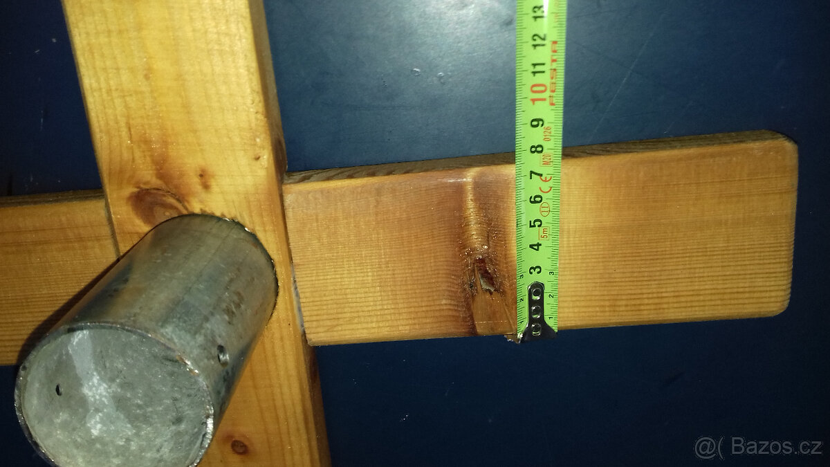 Stojan na vánoční stromek dřevo. 47x47 a 49x49 cm - 4