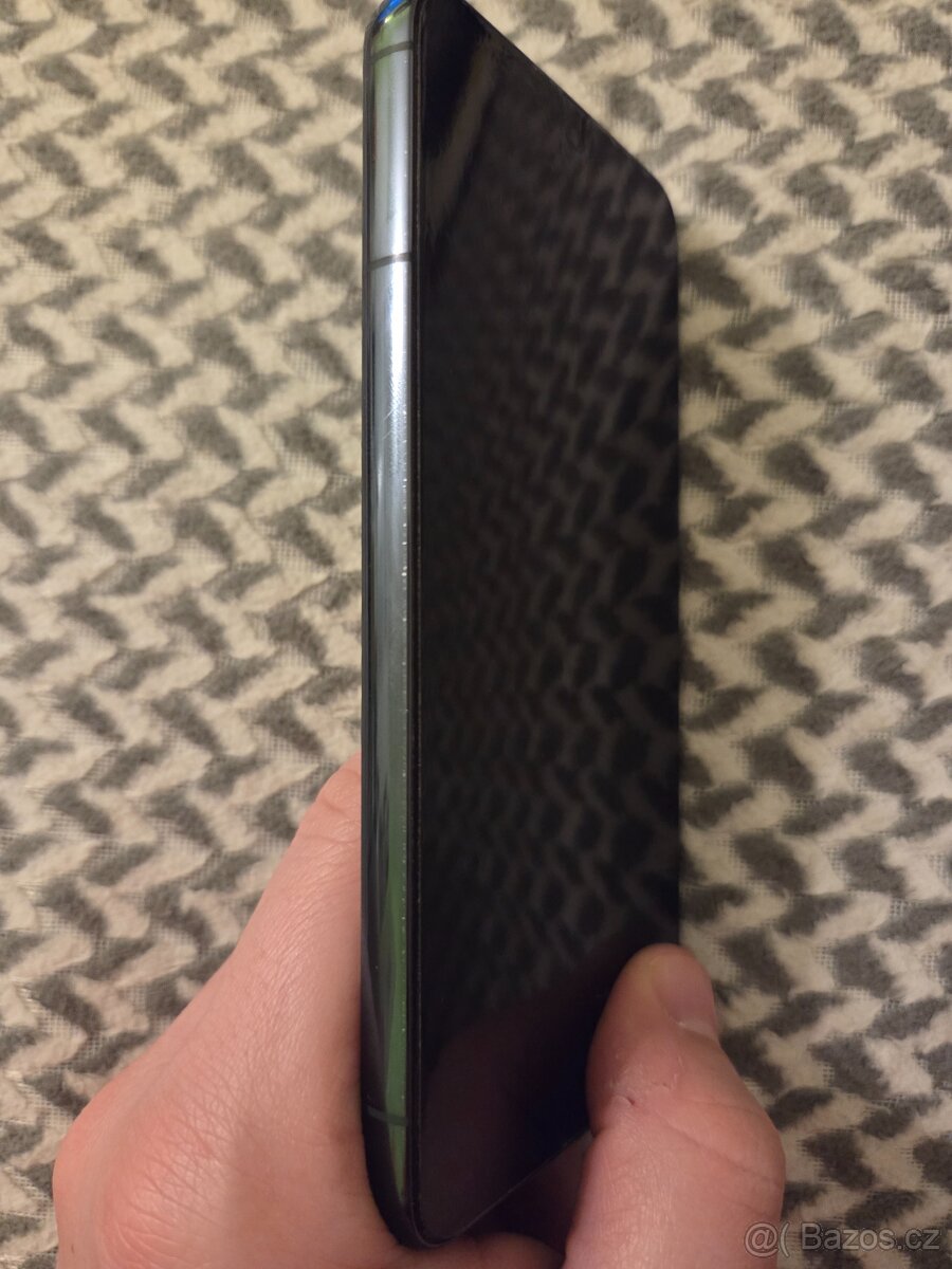 Mobilní telefon Samsung Galaxy S22 8/256 GB - 4