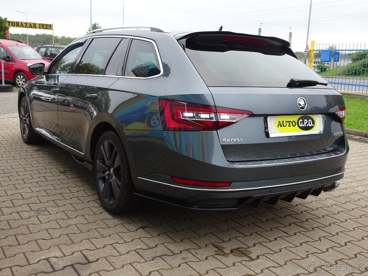 Škoda Superb 2.0 TDi Combi Sport Line - 4