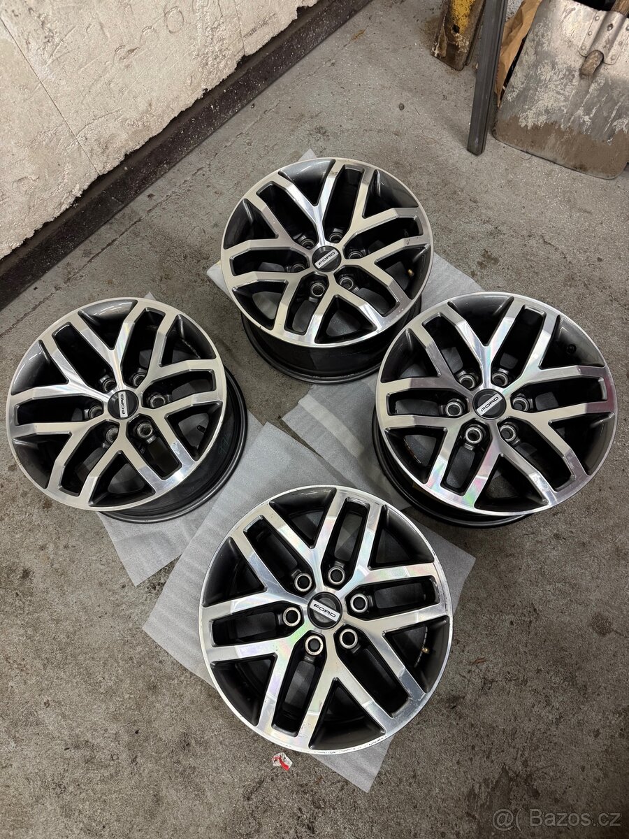 Kola Ford F150 Raptor - 4