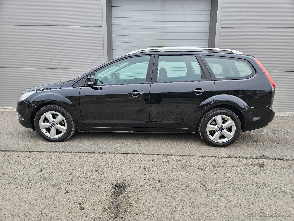 Ford Focus 1.6 74 kW - 4