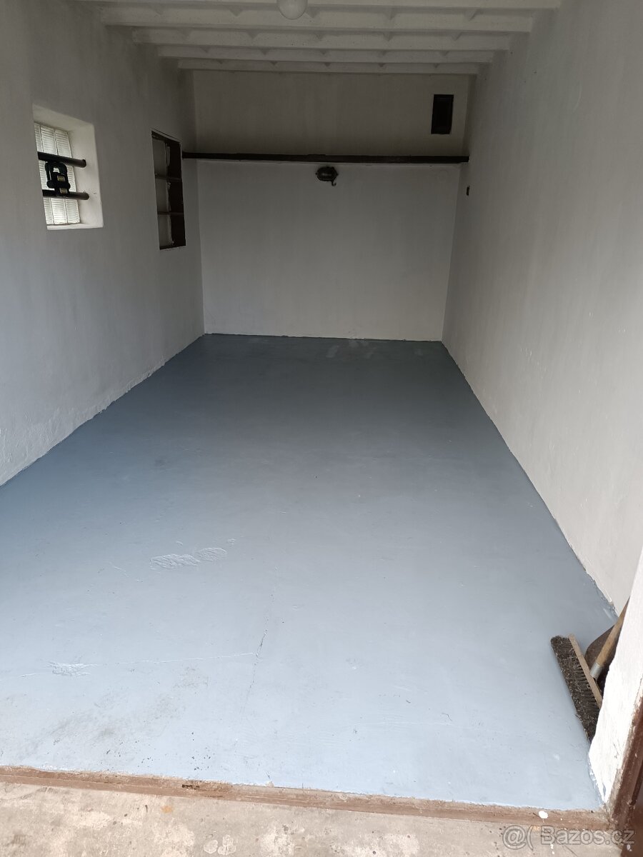 Pronájem garáže 20 m2 - 4