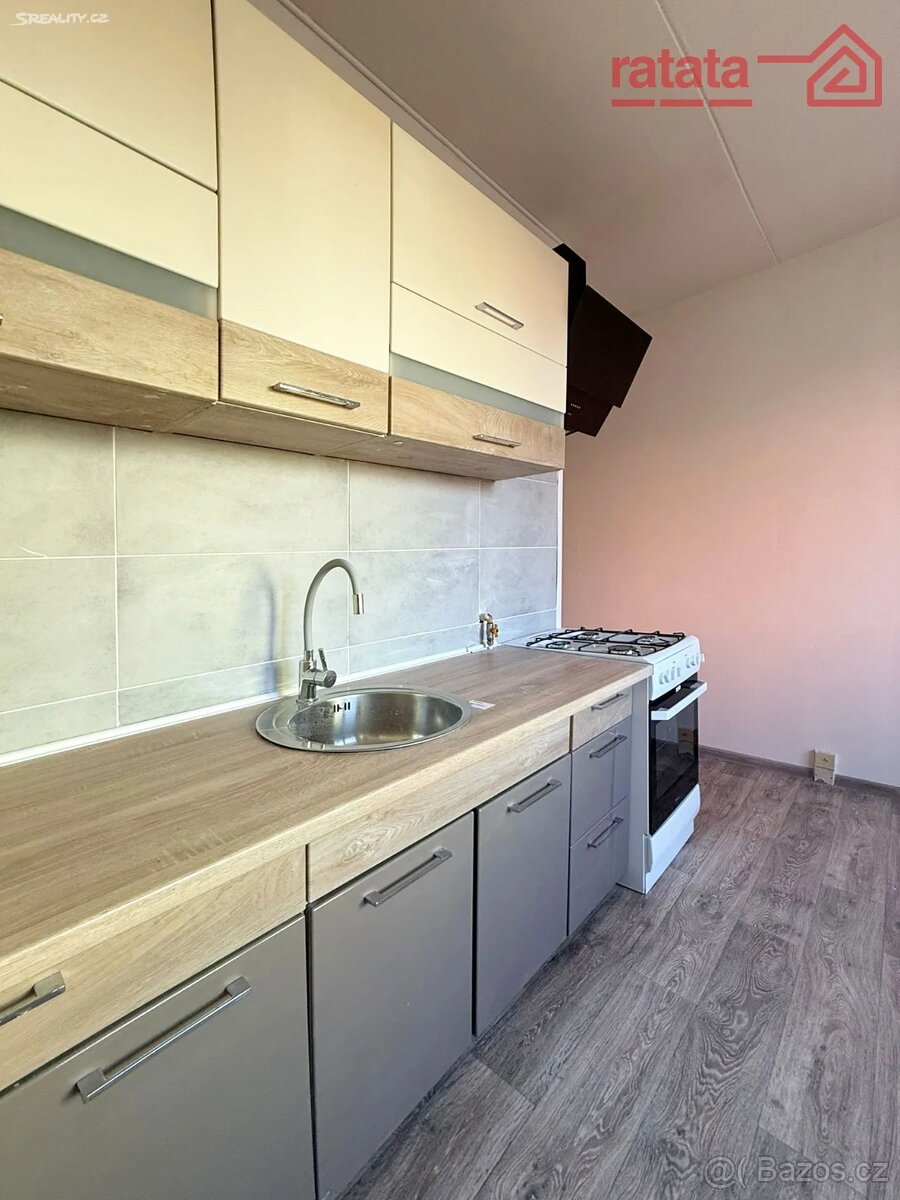 Pronájem bytu 2+1 v Chomutově - 4