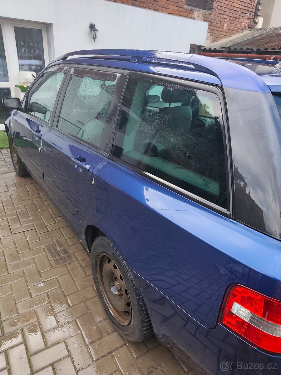 Prodám Fiat Stilo 1.9 2004 - 4