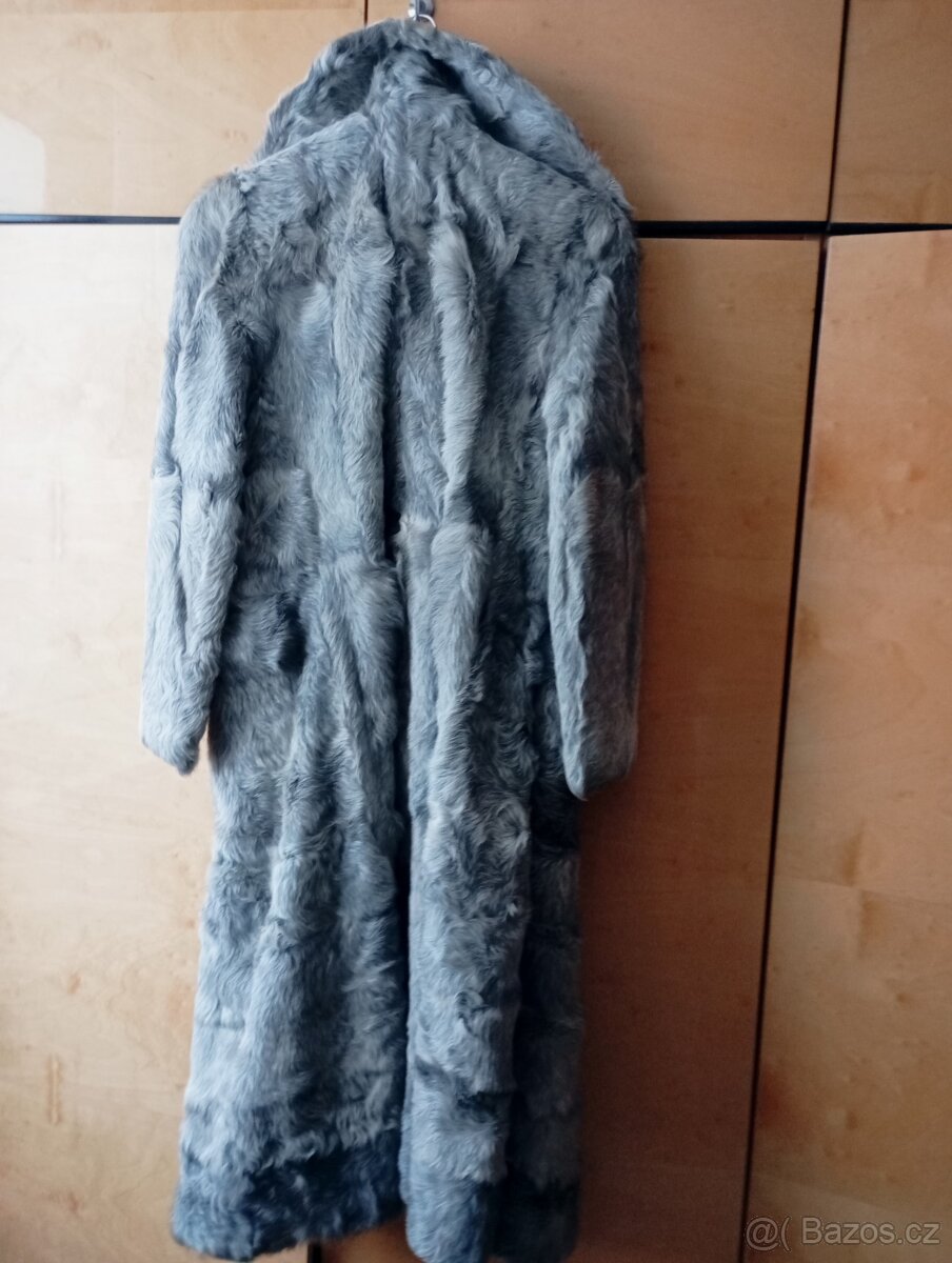 Prodám kožich z kozinky za dobrou cenu - 4