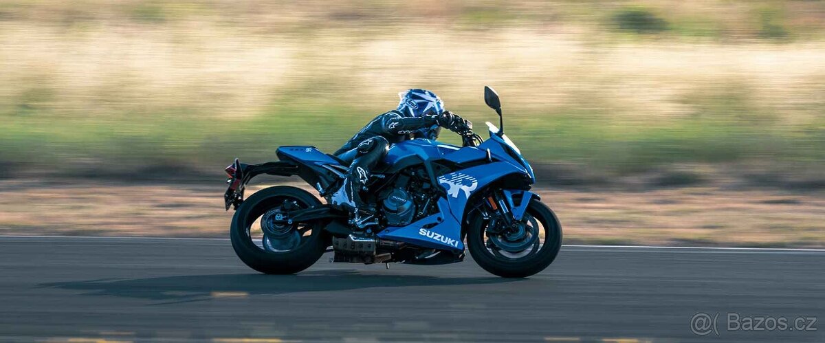 Suzuki GSX-8R - 4