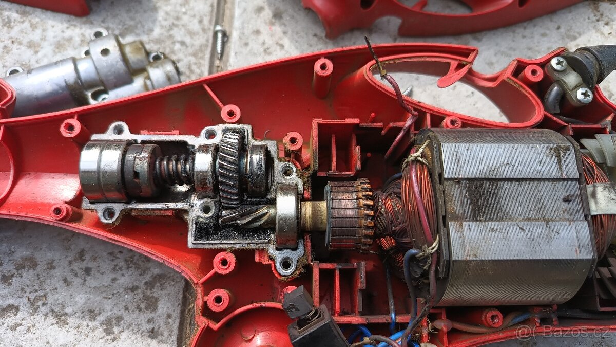 Křovinořez Hecht 1238 - 4