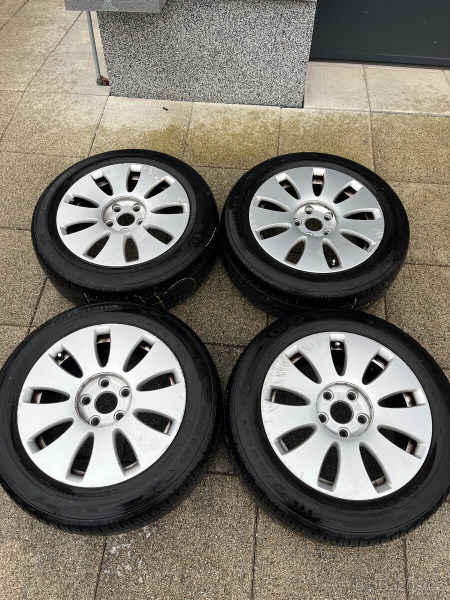 4x ALU disky audi + 4x pneu - 4