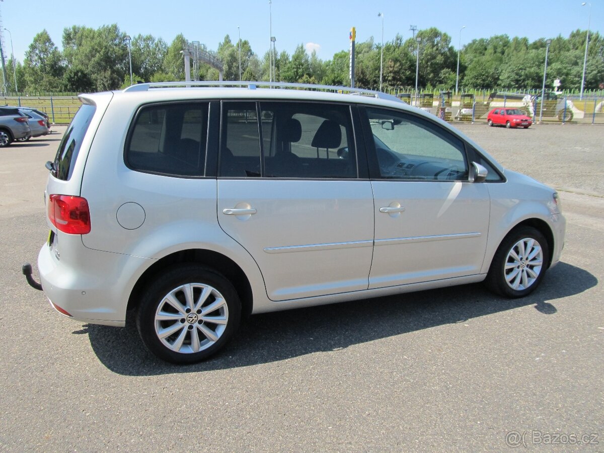 Volkswagen Touran 2.0 TDI 7 míst - 4