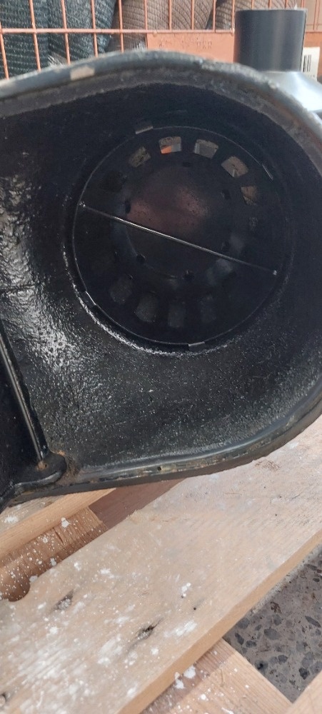 Dyje-lapač střešních splavenin DN 150 LITINA - 4