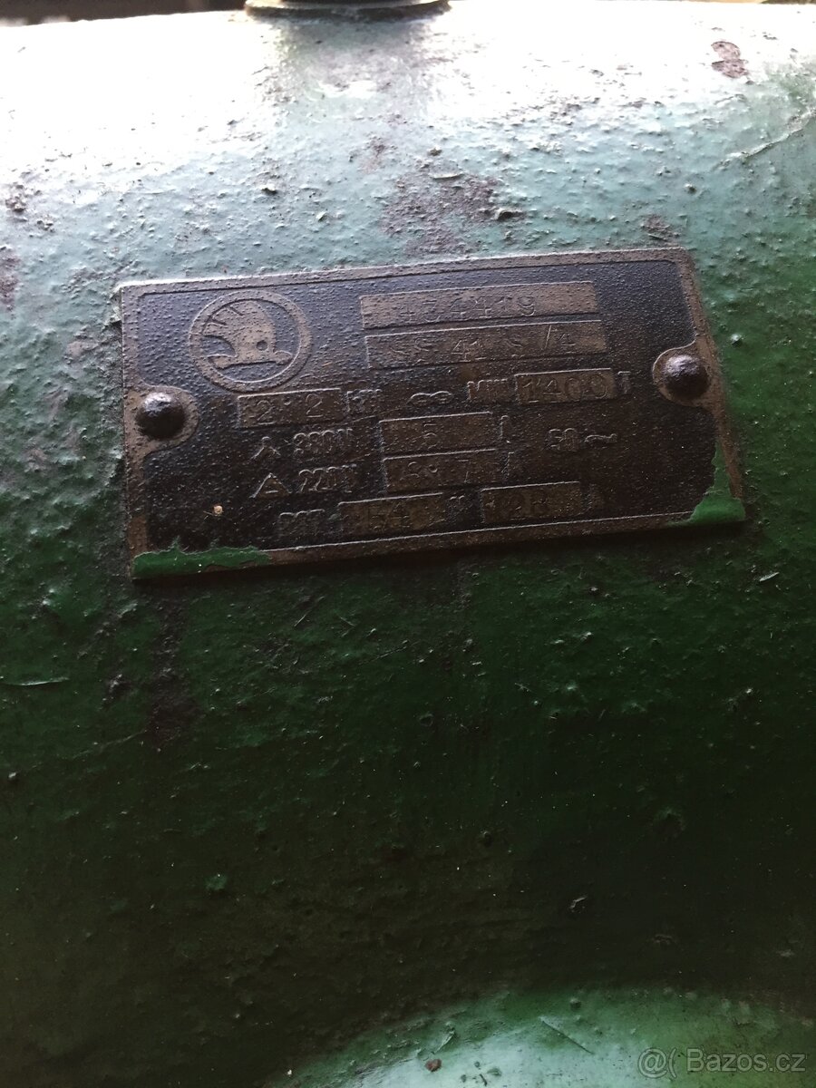 Elektromotor Škoda 2,2kw . - 4