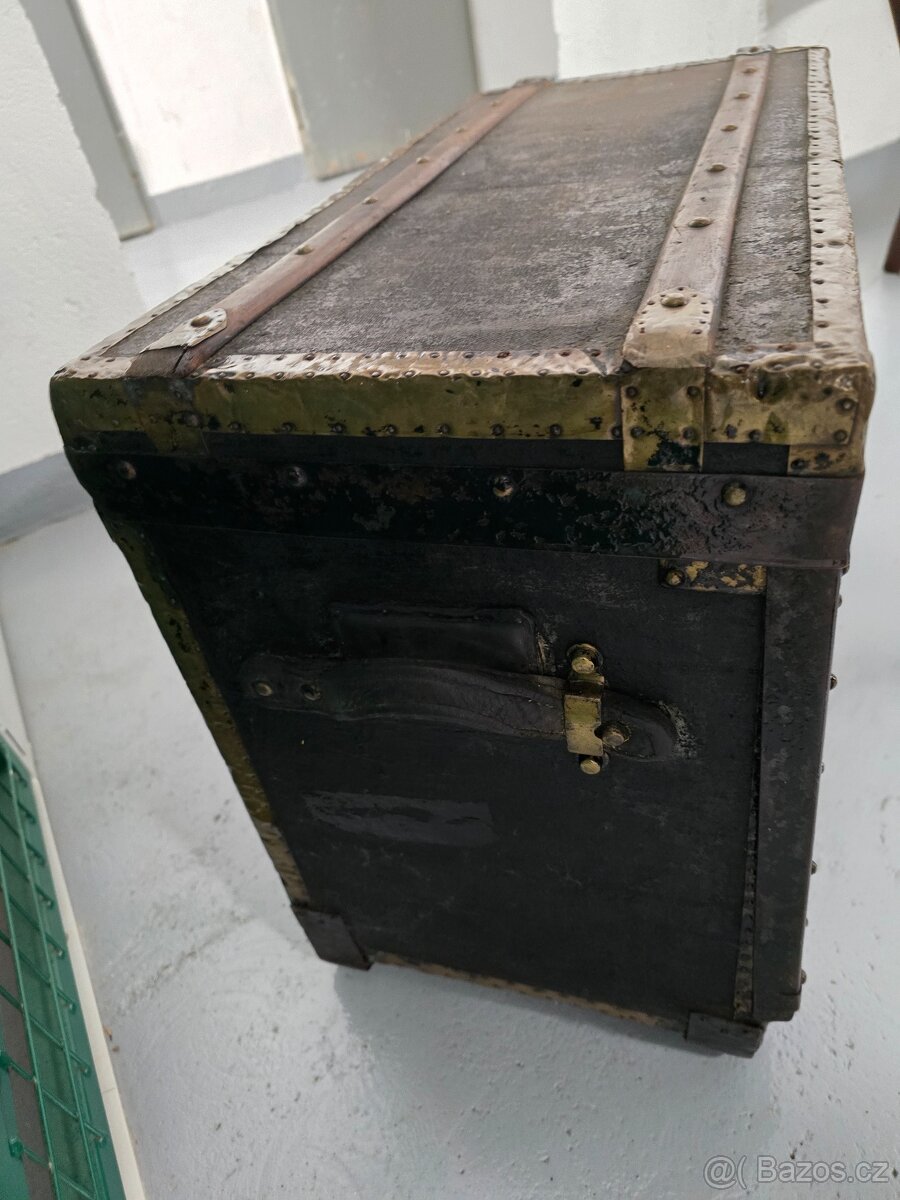 KRASNA STARÝ LODNÍ KUFR / TRUHLA - 4