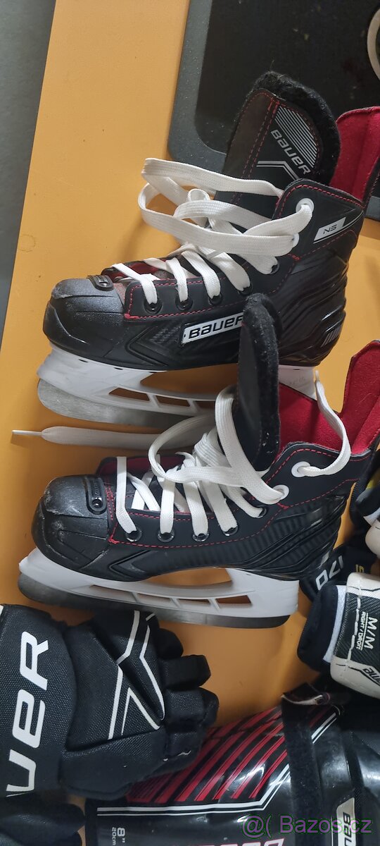 Dětská hokejová výstroj - 4