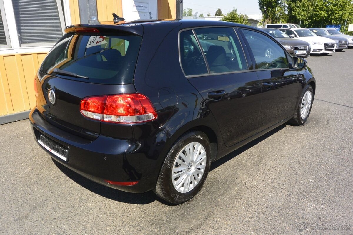 PRODÁM Volkswagen Golf 1.2TSi Match 77kW NAVI - 4