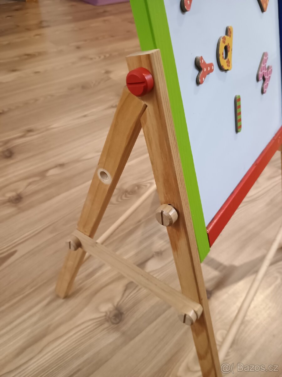 Dětský dřevěný kreslící a magnetický stojan - 4