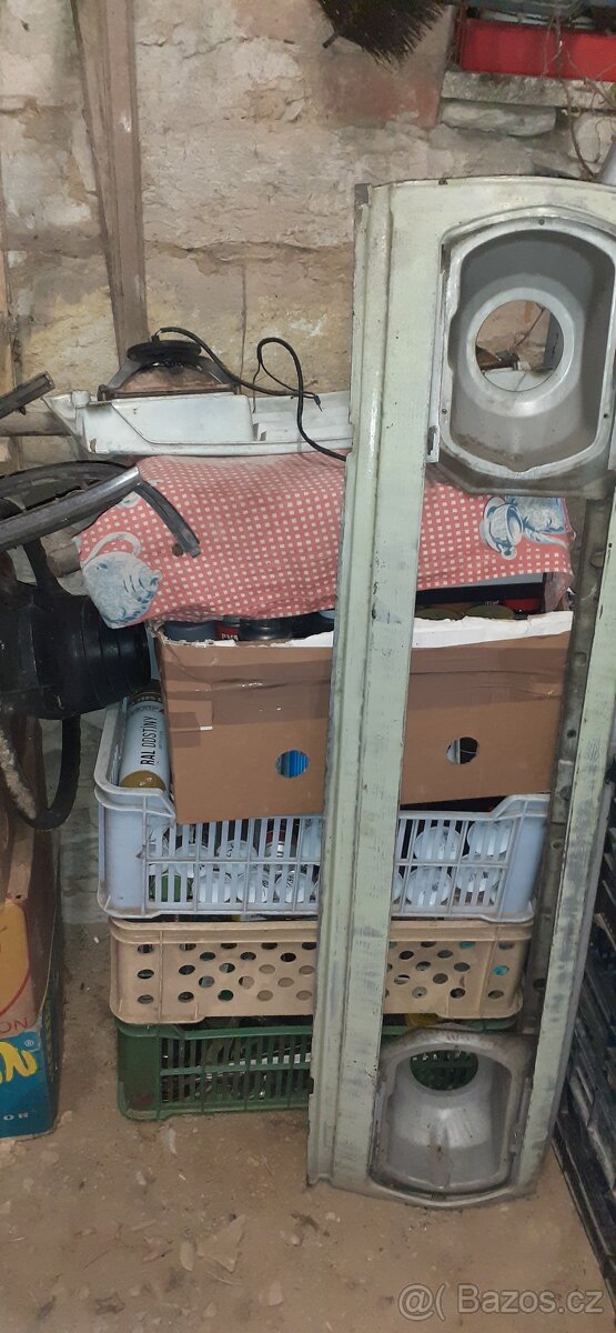 Náhradní díly - 4