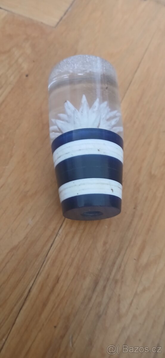 Okrasna hlavice řadící páky - 4