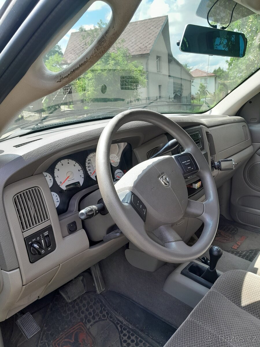 DODGE RAM 1500