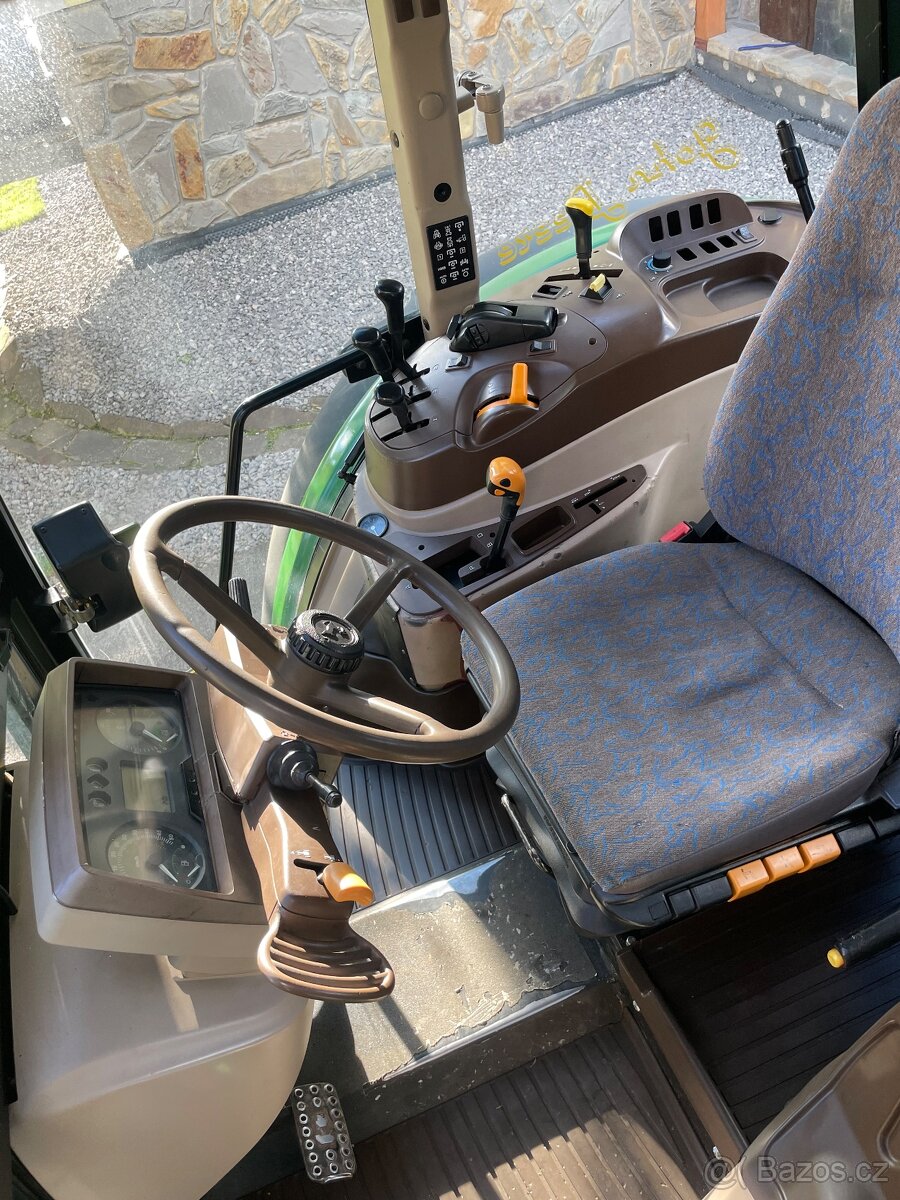 Predám traktor JOHN DEERE 5820 - 4