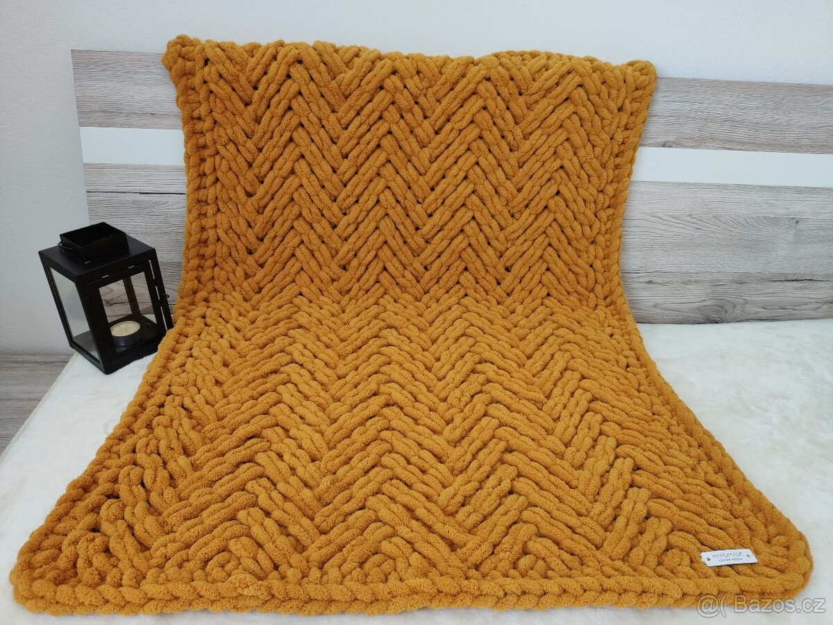 Pletená dětská deka hořčicová - 4