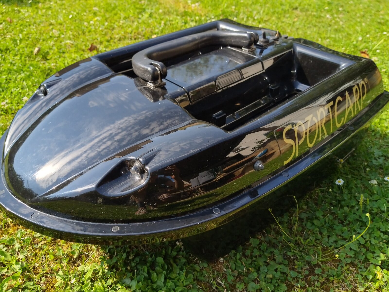 NA PRODEJ ZAVAZECI LOD SPORT CARP PROFI S PRISLUSENSTVIM - 4